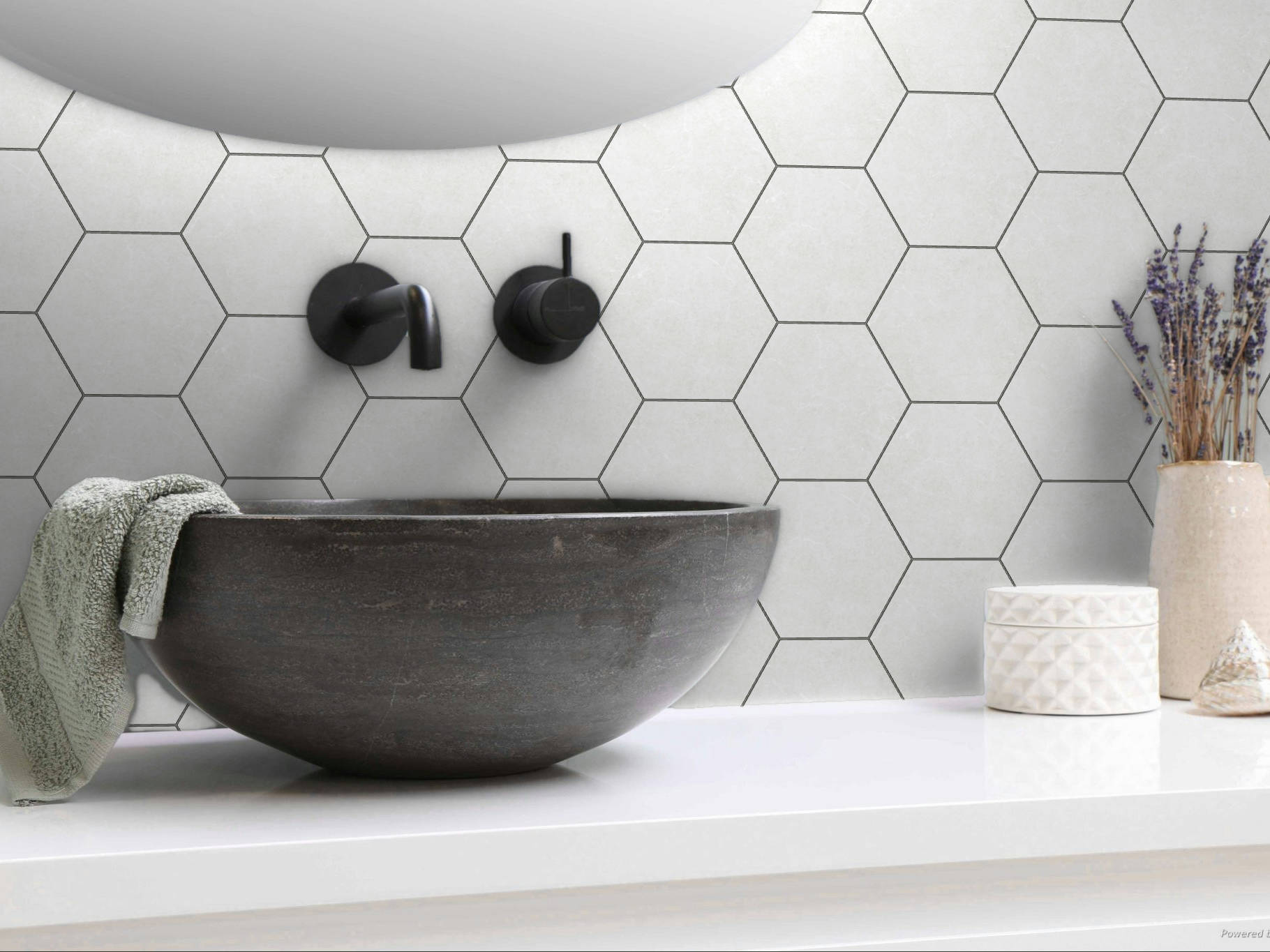 Form 5.5X6.3” White Hexagon | Aromaz Home