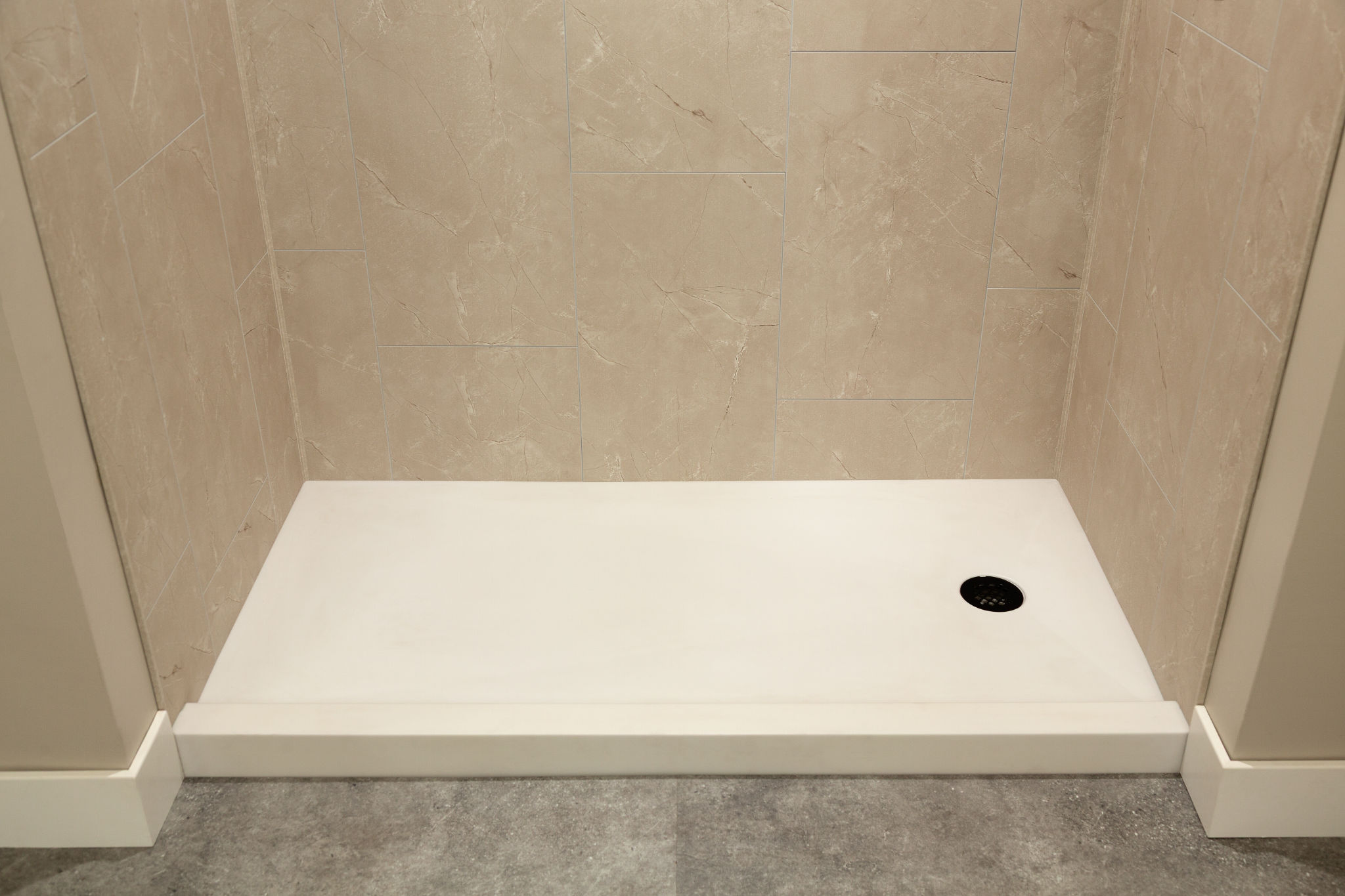 Vivid White 0 | Aromaz Home